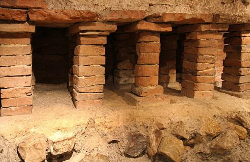 hypocaust-1